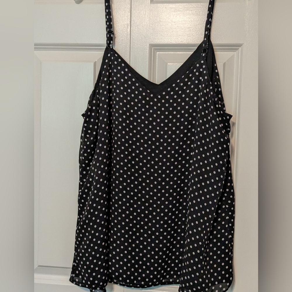 Torrid Tank - Picture 2 of 4